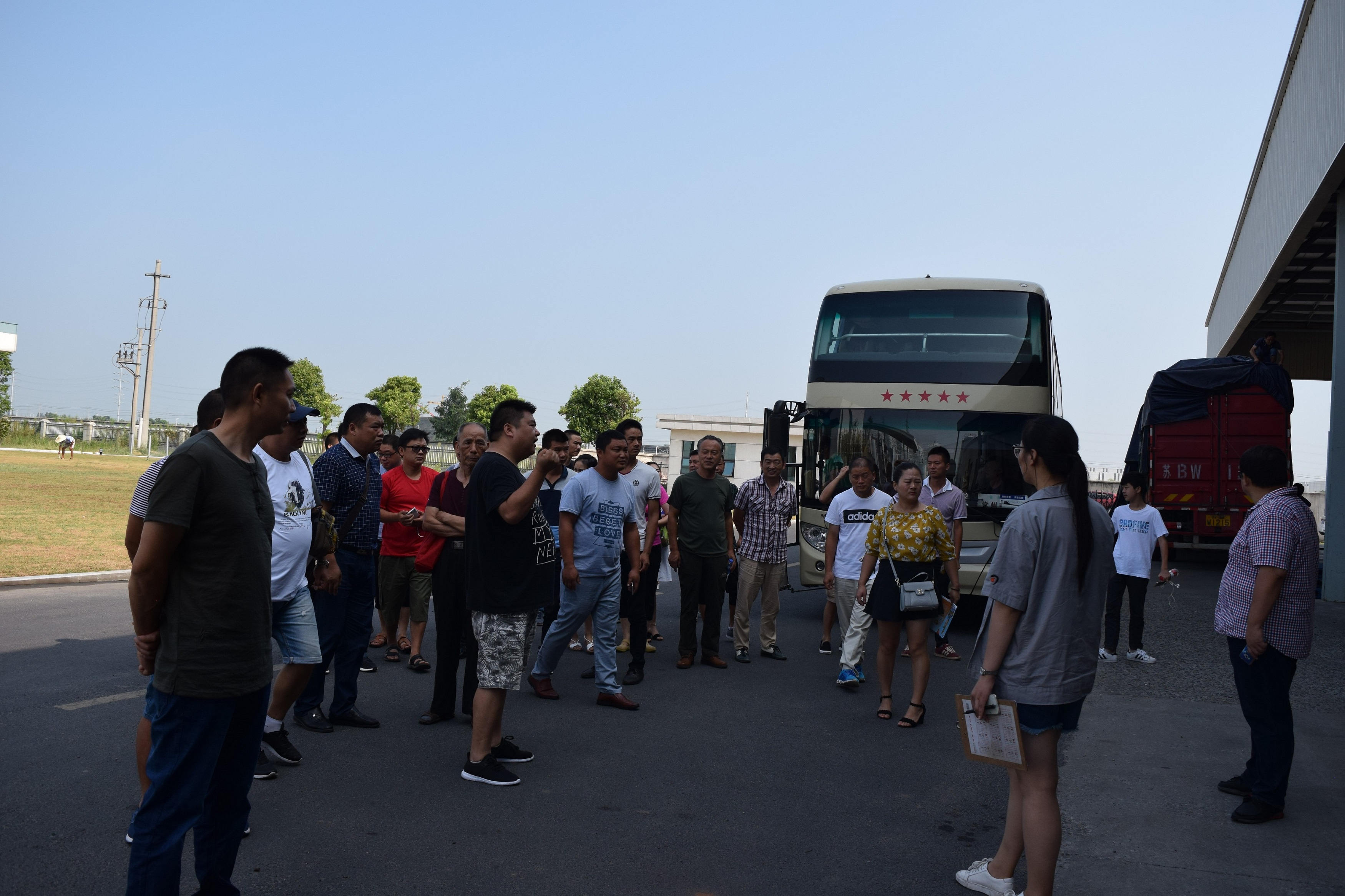 客户来了 | 给你一个零距离接触司能的机会，千万不要太迷恋哦！